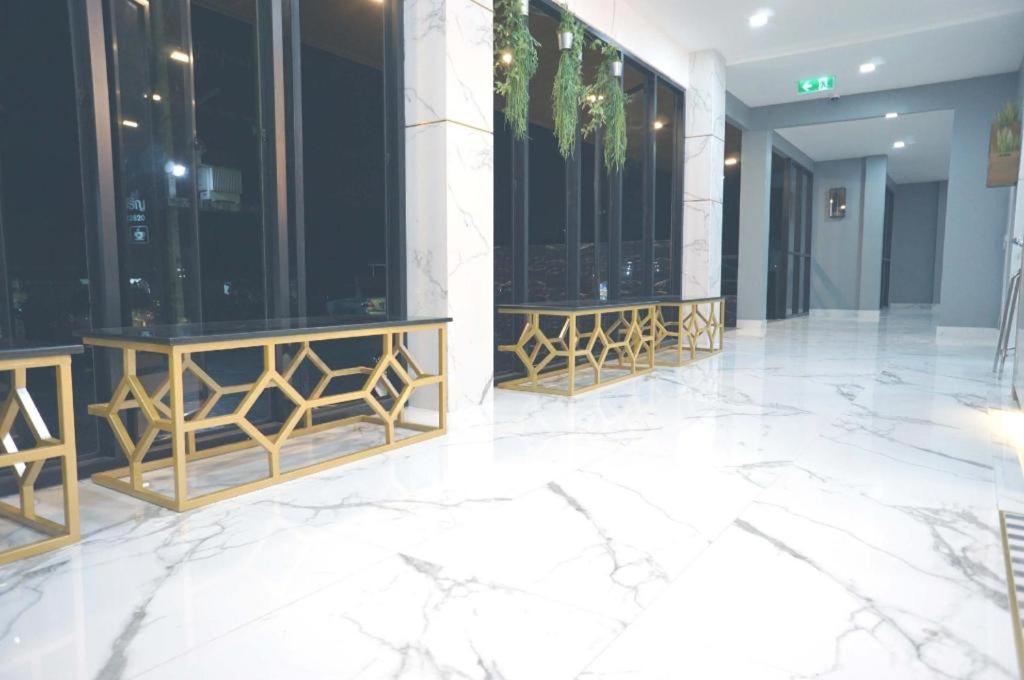 Prinn Hotel Районг Экстерьер фото