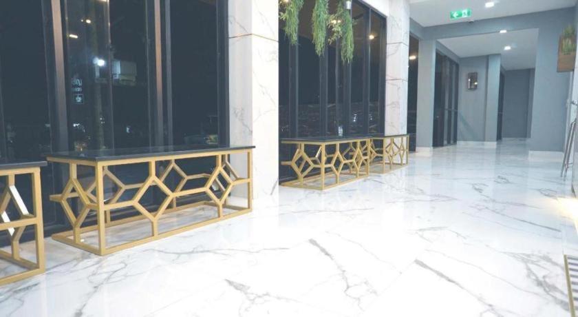 Prinn Hotel Районг Экстерьер фото