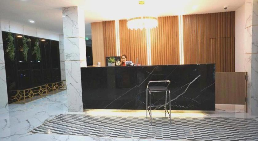 Prinn Hotel Районг Экстерьер фото